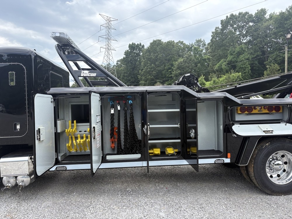 2027 Peterbilt 589 V70 Wrecker (Key# 2132) 7